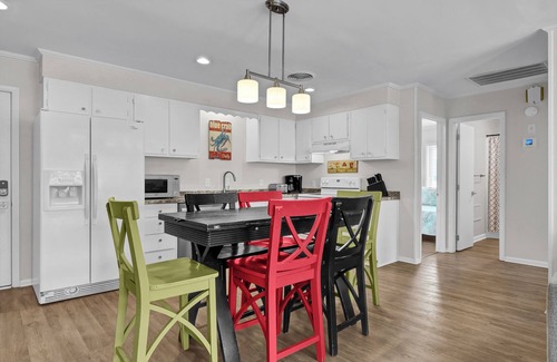 Shell Island House | Ocean view duplex just steps from the beach!
