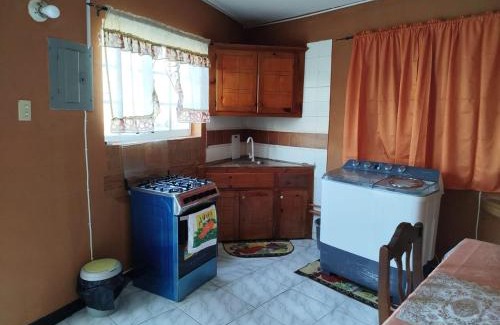 Gordon Town Apartment | Ocean view escape