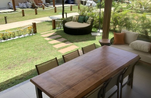 Acu da Torre House | Ocean view house Imbassai beach 2 bedrooms 7 beds, seafront gated condominium.