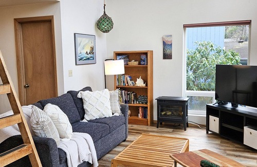 Yachats House | Ocean View in Yachats! Dog Friendly!