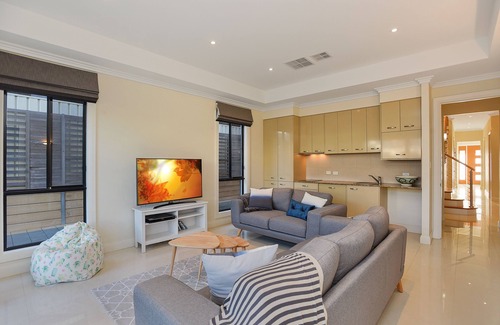 Moana House | Ocean View Moana