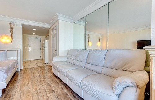 Ortona Park Hotel | Ocean-view resort room with fitness center, beach access, AC, & high-speed WiFi