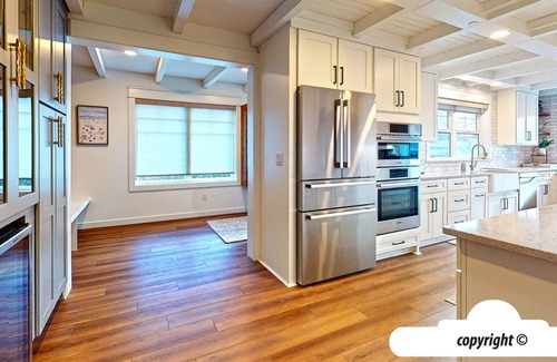 Seaside House | OCEAN VIEW: SERENITY HOUSE: Seaside Vacation Homes, Inc Managed
