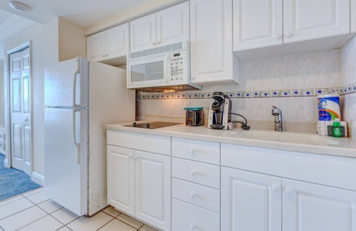 Ortona Park Hotel | Ocean-view studio with kitchenette, gym & fast WiFi