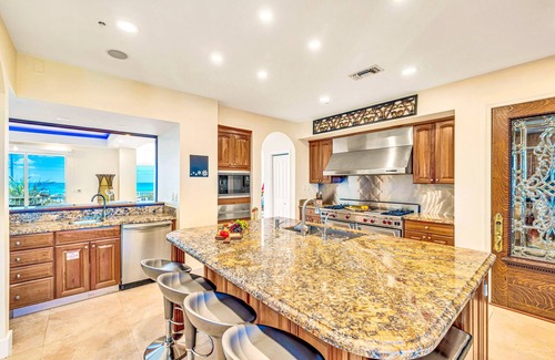 Islamorada Apartment | Ocean View Two Duplex Penthouses/Retreat amenities: tennis court, heated Pool | Vista Key