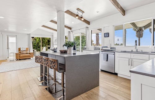 Rancho Palos Verdes House | Ocean-view luxury home with oversize heated pool in Rancho Palos Verdes