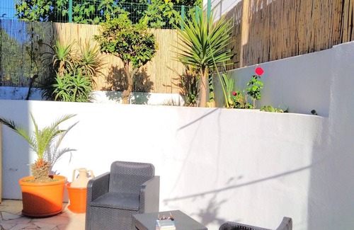 Pera Villa | Ocean view villa 5 min from the beaches, Jacuzzi, Clim Wifi Zoomarine. Promotion!