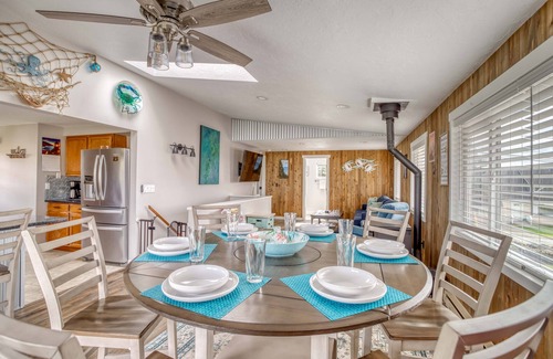 Lincoln City House | Ocean Views, Outdoor Living, Fire-Pit, and Hot Tub Near Beach and Casino!