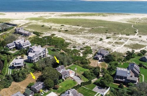 Chatham House | Ocean views, path to beach, short walk to lighthouse and town, sleeps 12