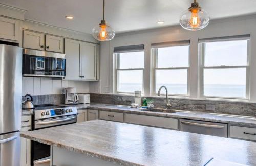 Truro House | Ocean Views Steps to Private Beach A C