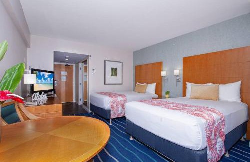 Ala Moana House | Ocean views Walk to beach Waikiki and mall 1223