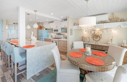 Del Mar House | Ocean views, walk to town - The Shell Shack - New Listing