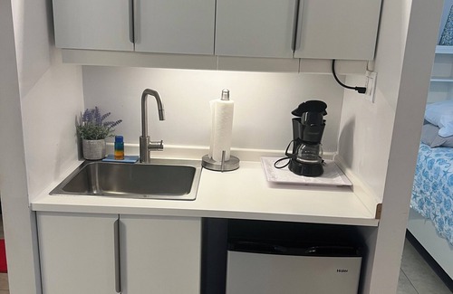 Dorado del Mar Apartment | Ocean Wave II, Studio Suite 2 full beds at Aquarius