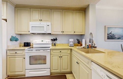 Amelia City Condo | Oceanfront Condo with Great Ocean View, Balcony, Fast WiFi & 2 Shared Pools