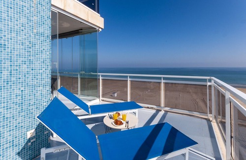Grau i Platja Apartment | Oceanfront condo with amazing view in sunny terrace.
