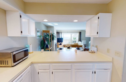 Isle of Palms Condo | Oceanfront Condo with Stunning Ocean Views located in Wild Dunes