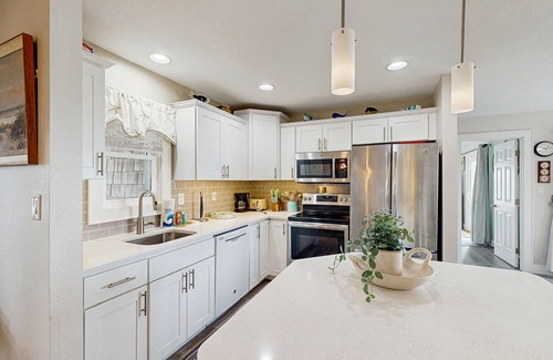 Avon Condo | Oceanfront condo with incredible views, pool access, washer/dryer & AC