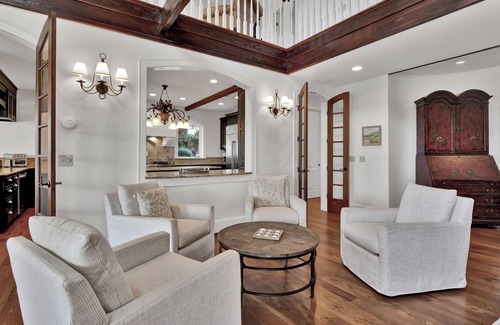 East Beach House | Oceanfront, East Beach, Occupancy 12, Four Bedroom Home