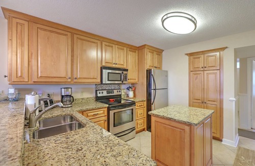Isle of Palms Condo | Oceanfront Experience - Shipwatch C-214 - with Free Ocean Breeze