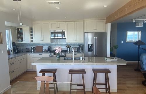Westside Santa Cruz House | Oceanfront, family friendly, close to Natural Bridges and Boardwalk: