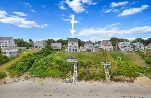 Plymouth House | Oceanfront home private Priscilla Beach