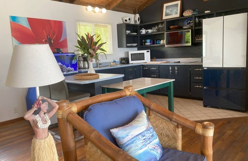 Kehena House | Oceanfront In Beautiful Tropical Area, by black sand beach - Oceana Hawaii