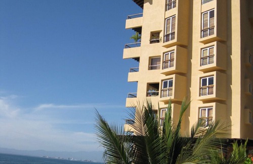 South Shore Hotel Area Condo | Oceanfront Luxury Condo - Exclusive South Shore