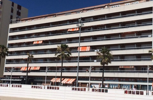 Cadiz Apartment | Oceanfront Luxury Triplex in Cadiz