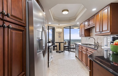 Myrtle Beach Condo | Oceanfront Maisons-sur-Mer Condo with Views! Views! Views