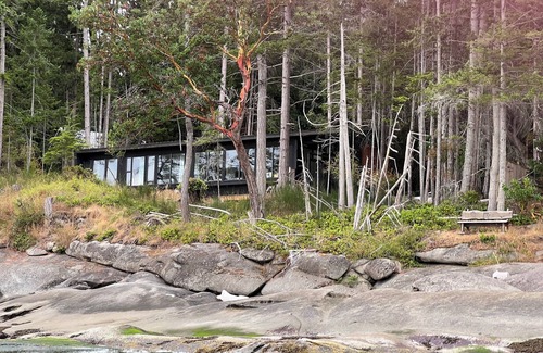 Galiano Cabin | Oceanfront Oasis, beautiful/modern/monthly rental. (Sorry, absolutely no pets.)