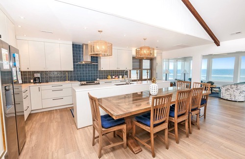 Duck House | OCEANFRONT, Ocean Views, Sun Decks, Close to Beach Access, SA112, The SandBar