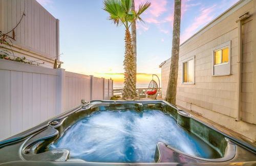 Ocean Beach House | Oceanfront Paradise - Spa, Pet-Friendly, Fast Wifi, Parking & Dream Views
