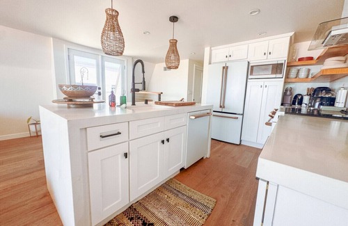 Huntington Beach Condo | Oceanfront Penthouse On Sand - Epic Views/Sunsets!