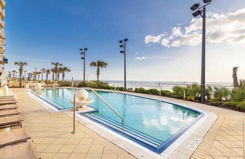 Daytona Beach Condo | Oceanfront Pool, Hot Tub, Fire Pit & Direct Beach Access-10% off 7 night stay!