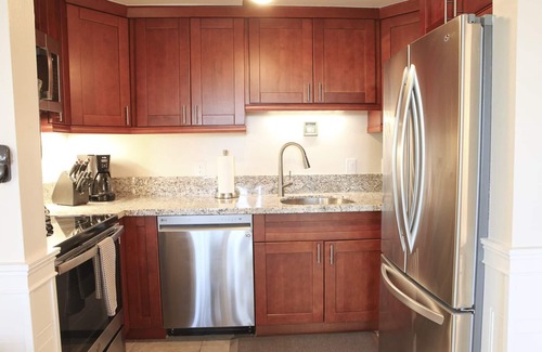 Kihei Condo | OCEANFRONT RESORT- Gorgeous 1Bed/1 Bath -Kihei Sands Beachfront Condo-A12