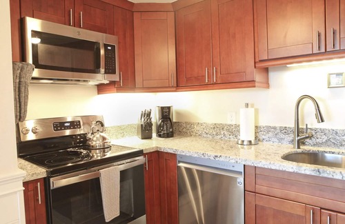 Kihei Condo | OCEANFRONT RESORT- Gorgeous 1Bed/1 Bath -Kihei Sands Beachfront Condo-A12