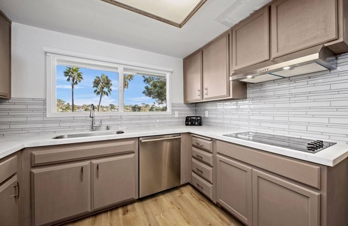 Solana Beach Condo | Oceanfront, Top-Floor, Gorgeous New Remodel in Solana Beach!