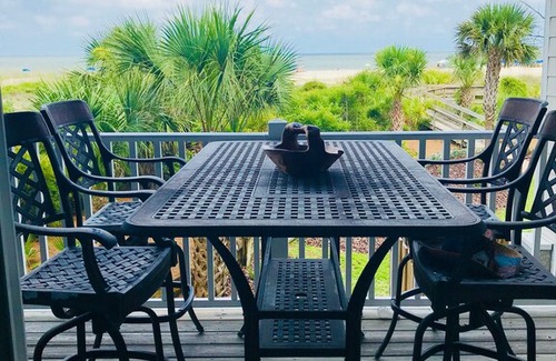 Tybee Island House | Oceanfront Townhome/ Two master suites/ Access 3 Pools/private beach access
