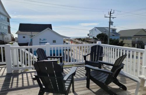 Atlantic Beach Apartment | Oceanfront Townhouse steps to the Beach