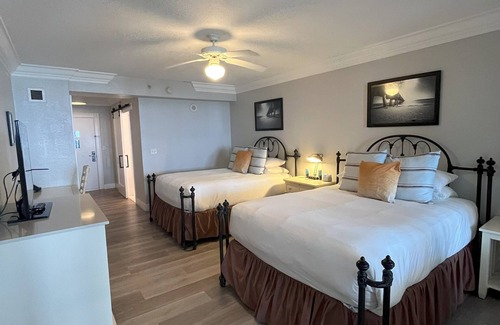 East Fort Lauderdale Resort | OCEANFRONT Two Bed Suite! Located Directly On The Sand! Beautiful Resort!