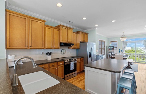 North Carolina Coast House | OCEANFRONT, UPDATED, Heated Pool, Elevator, Clean, Near Boardwalk, Shops, Dining