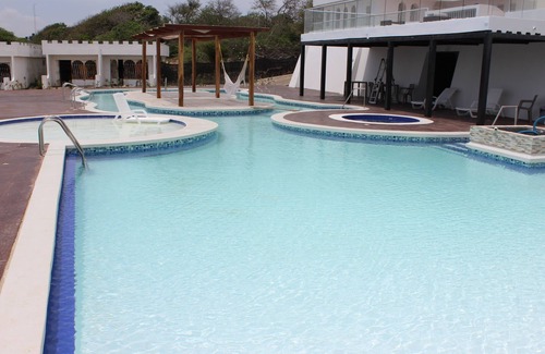 Riohacha Apartment | Oceanfront villas steps from the shore