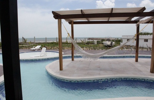 Riohacha Apartment | Oceanfront villas steps from the shore