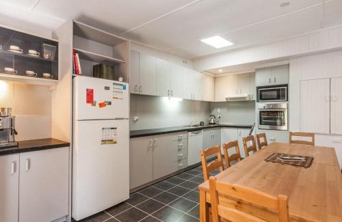 Anglesea House | Oceans 12
