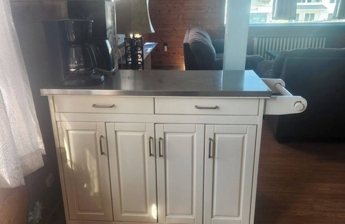 Ship Bottom Apartment | Oceanside 2 BR Apartment Sleeps 6
