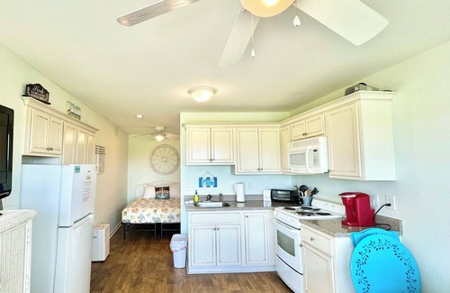 Atlantic Beach Apartment | 🏖Oceanside DUNESCAPE Studio🦀Direct Access to Secluded Beach🚴WiFi🏄Pool