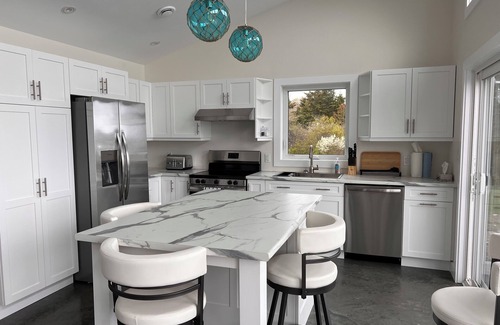 Hunts Point House | Oceanside Escape.