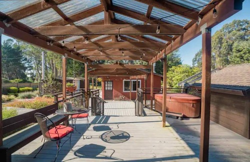 Fort Bragg House | Oceanside Oasis 4br&4ba with Game Room