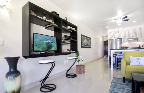 Playacar Fase I Condo | Oceanside Oasis Xaman Ha 7104