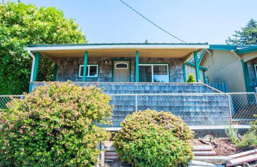 Oceanside Hotel | Oceanside Ocean Front Cabins